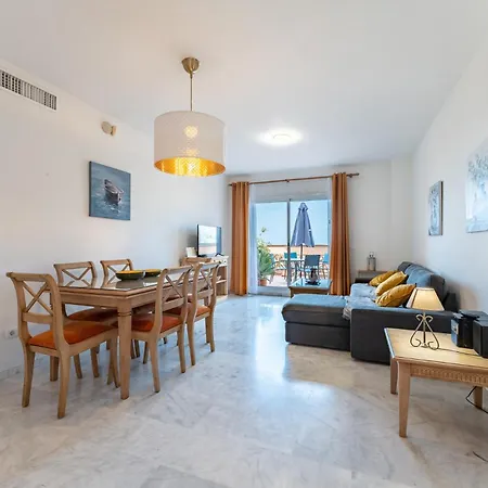 Duplex Penthouse With Terrace & Sea Views *