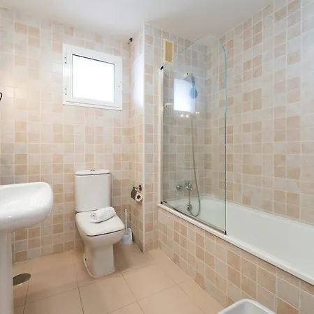 Sea View Penthouse In La Reserva De 마르베야