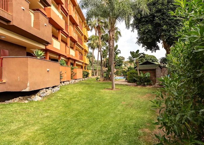 Sea View Penthouse In La Reserva De * Marbella